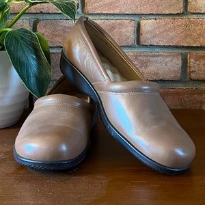 SoftWalk Tan Loafer in 11.5 Wide